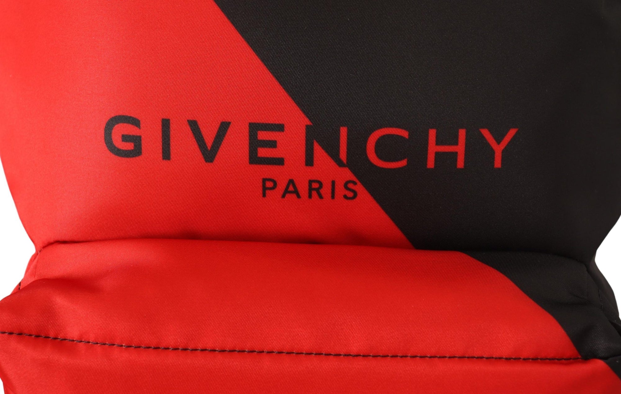 givenchy-backpack-zip-closure-detail