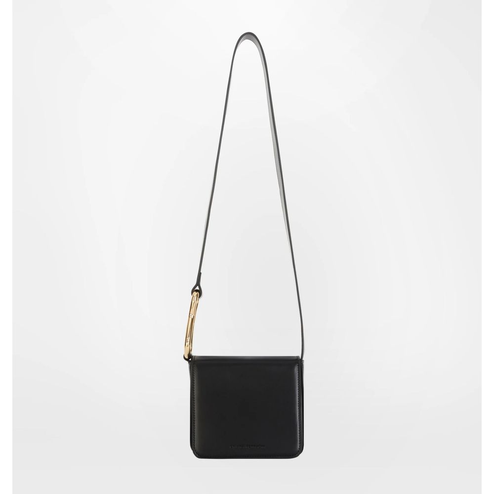 chiara-ferragni-black-crossbody-front-view