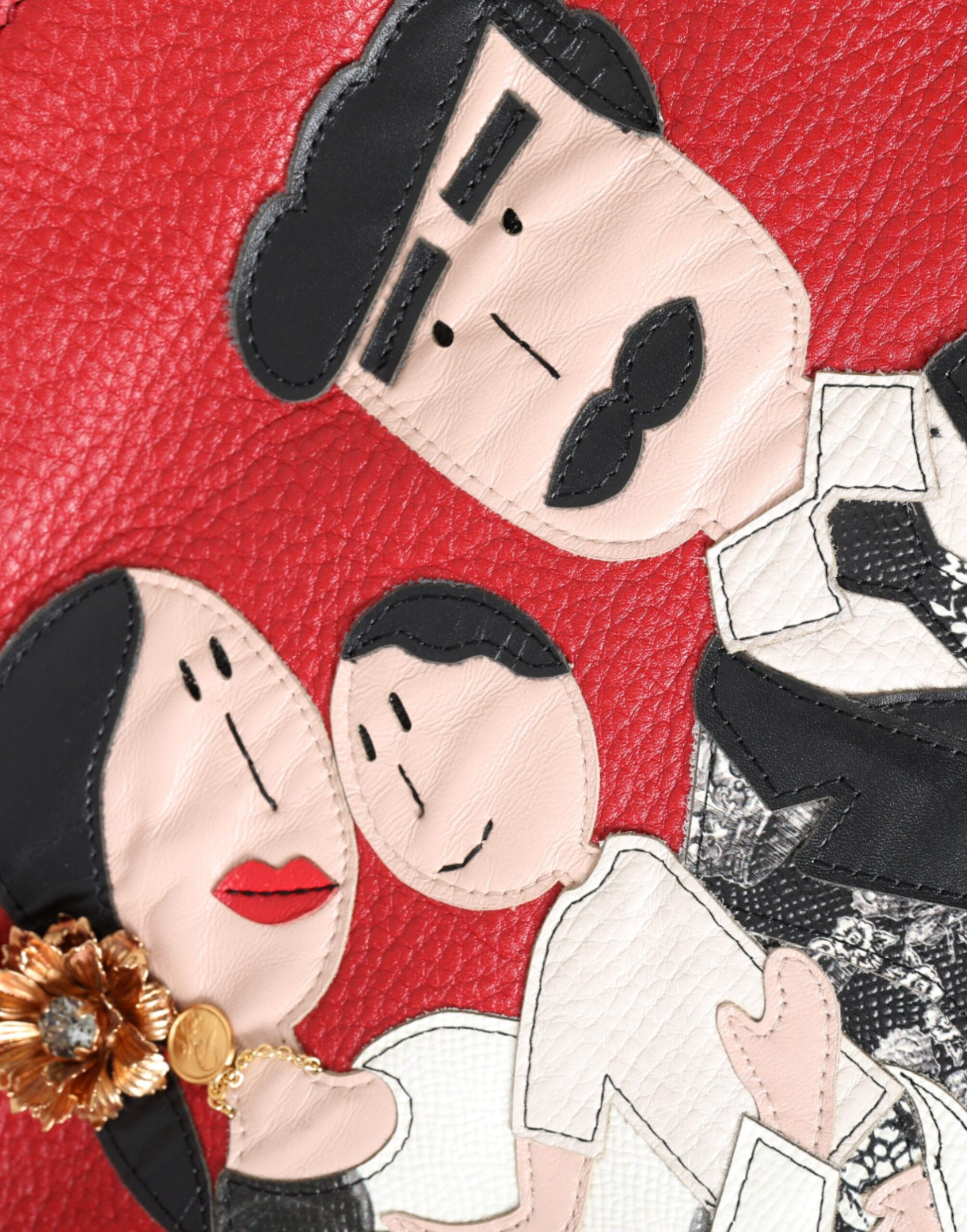 dolce-gabbana-tote-logo-detail