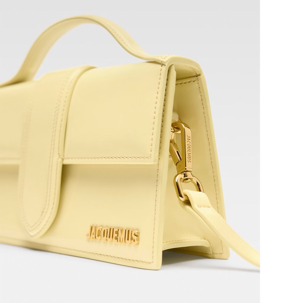 jacquemus-leather-crossbody-bag-hardware-detail