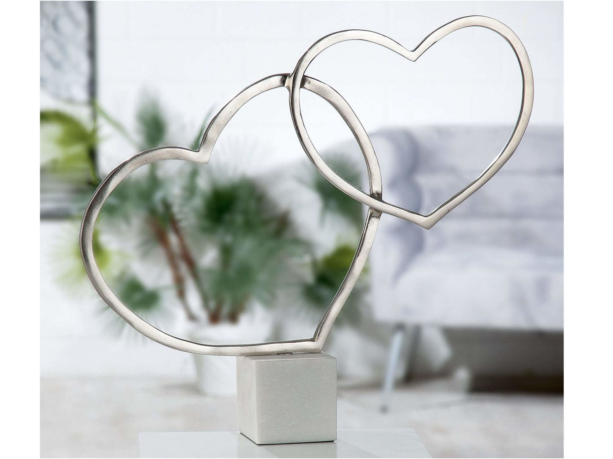 Groot aluminium tafel ornament hart in hart van 47,5 cm hoog