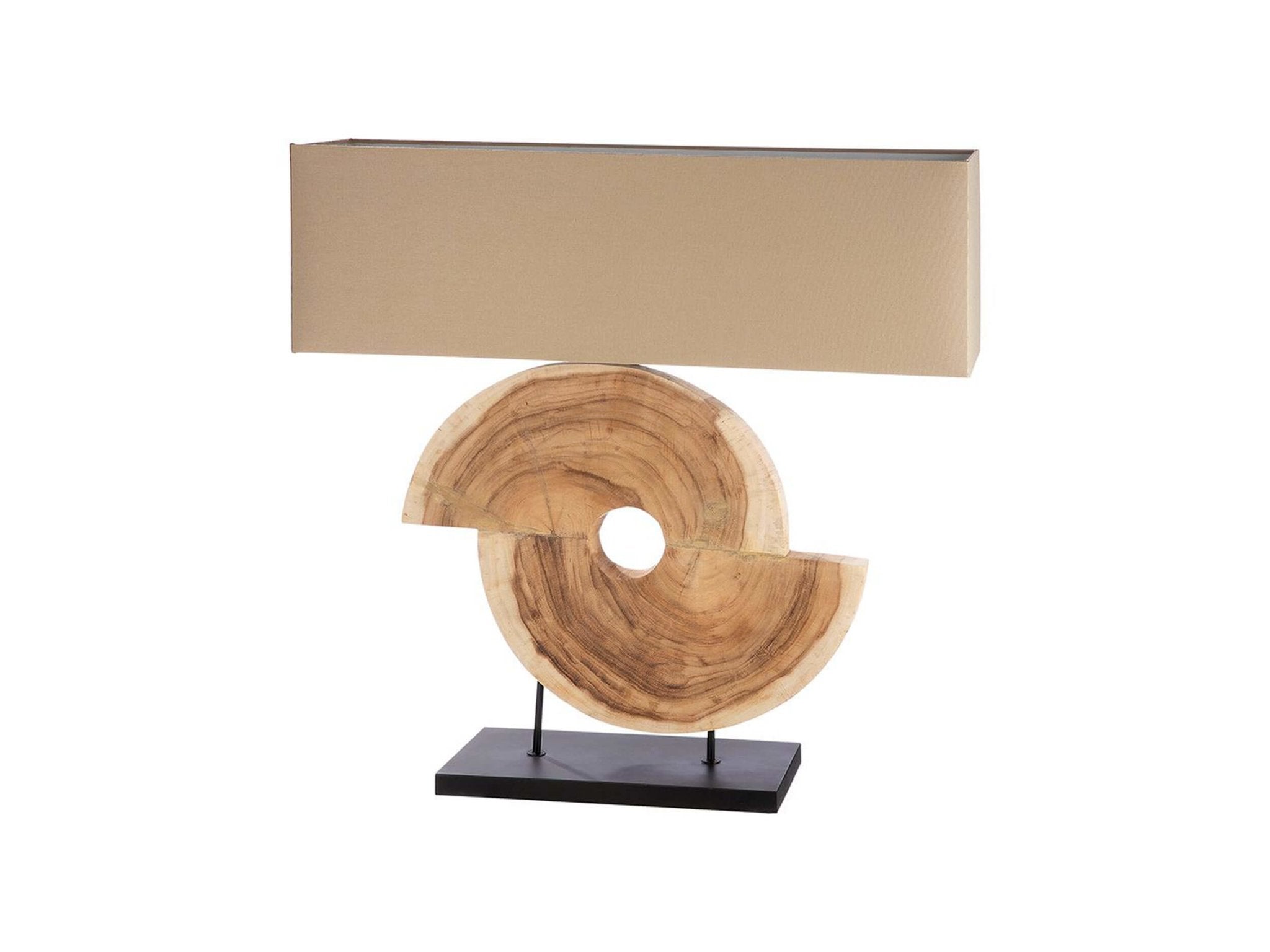 Packshot van de Geometric middelgrote tafellamp in natuurlijk hout met beige kap